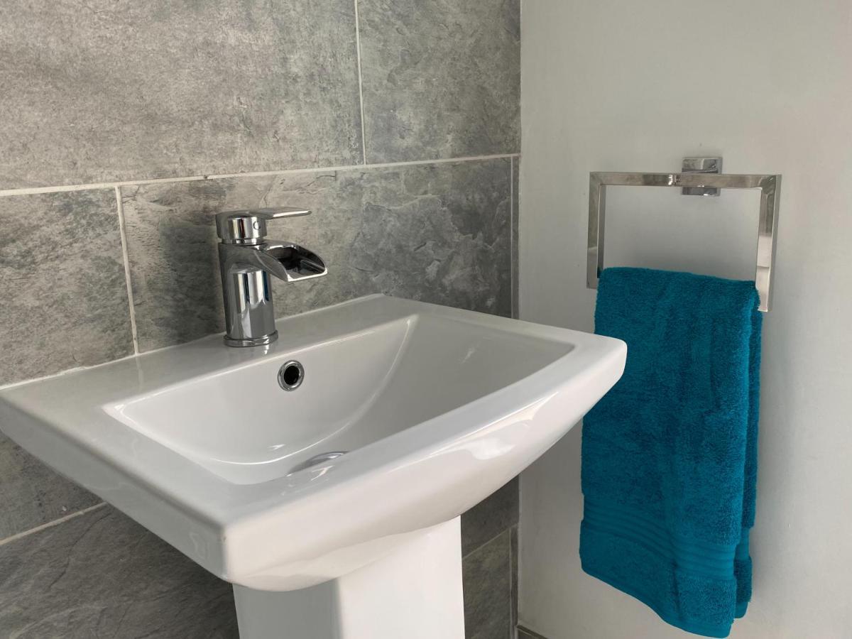'llandudno Central' - 2 Bed Luxury Flat, Close To Town And Beaches